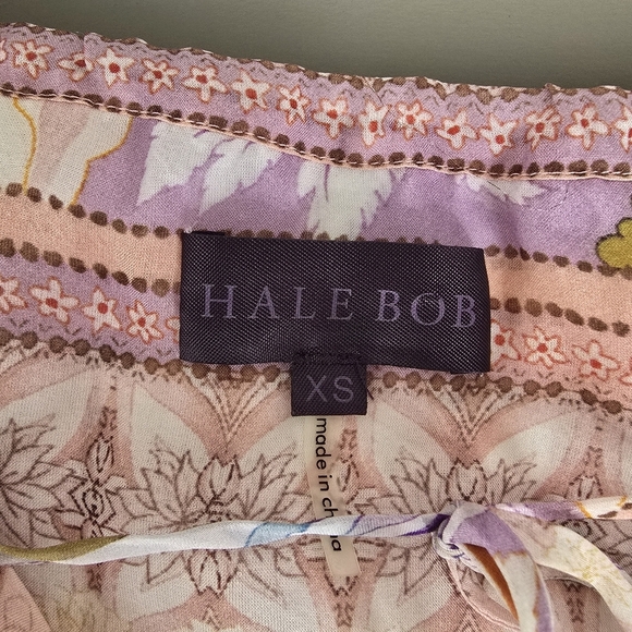 Hale Bob 100% Silk 3/4 Sleeve Floral Blouse Crochet Details Semi Sheer Keyhole - Picture 11 of 14